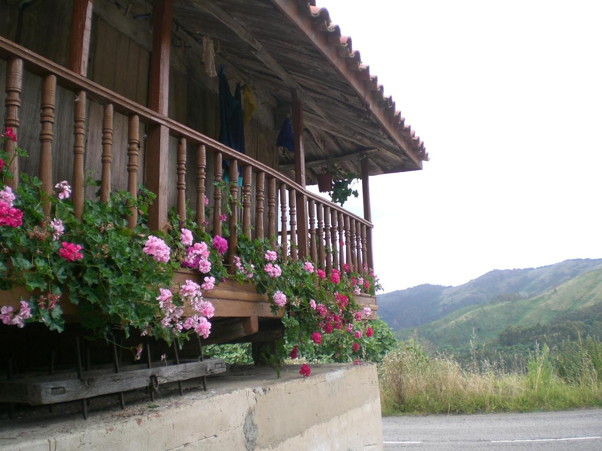 Ashram De La Peral ξενώνας Illas Εξωτερικό φωτογραφία